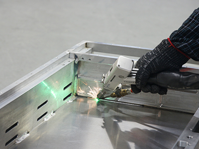 Fiber laser cutting  machine 20mm capacity