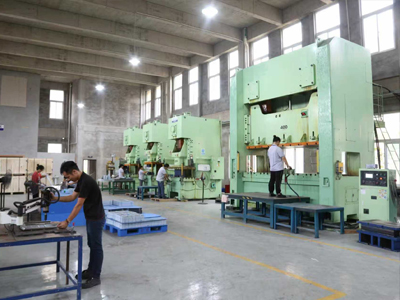 Metal stamping press 63–400 tons